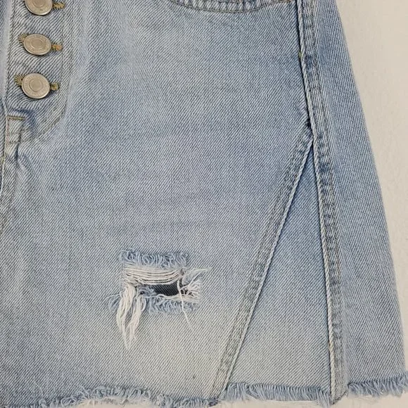 Free People We The Free Button Fly Denim Distressed Mini Skirt Si… - Picture 6 of 14